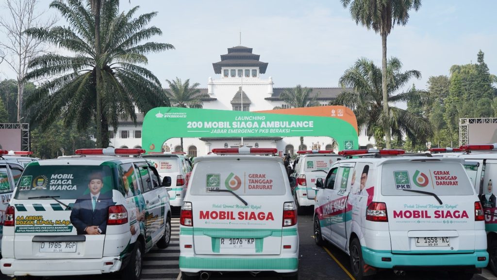 LAUNCHING 200 MOBIL SIAGA AMBULANCE: JABAR EMERGENCY PKB BERAKSI